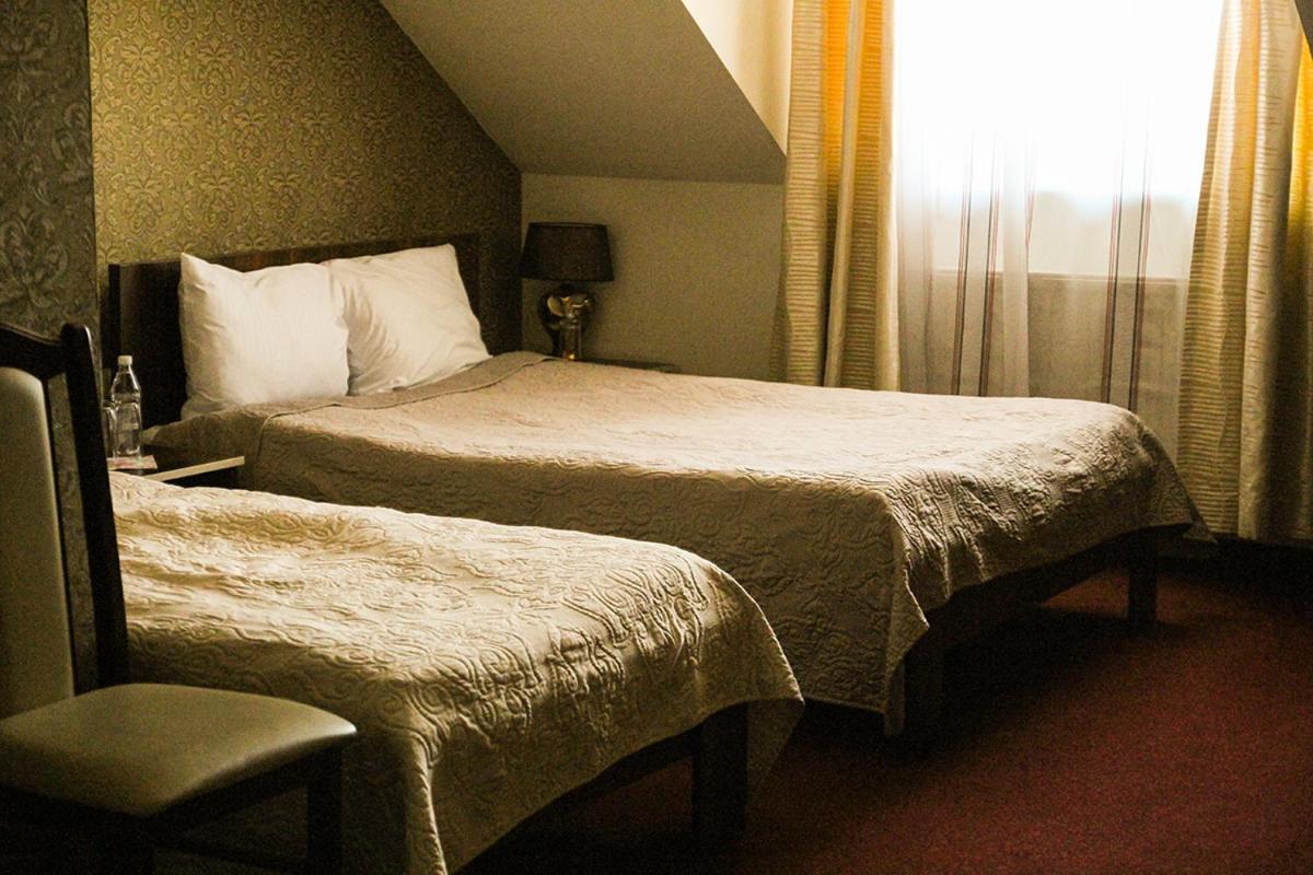 Prymus Hotel Radom Exterior foto